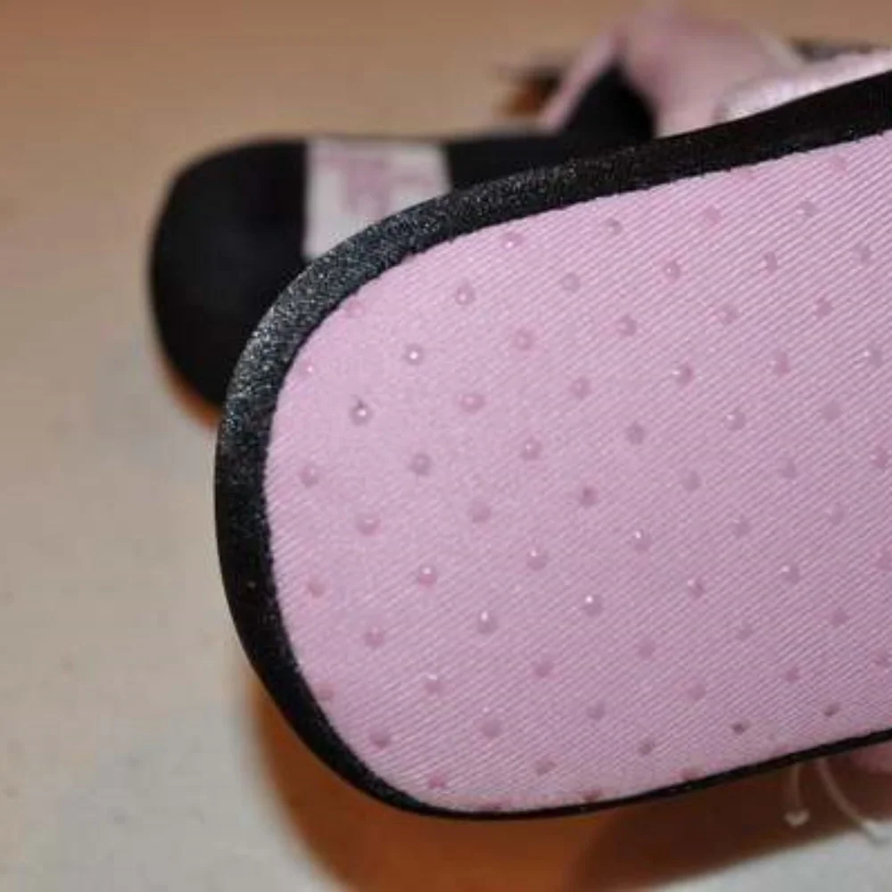 Toddler Girls Disney Hannah Montana Slippers 11/12 Black Pink Scuff Slip On